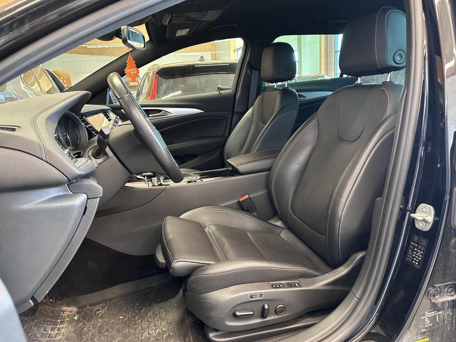 OPEL Insignia 2021