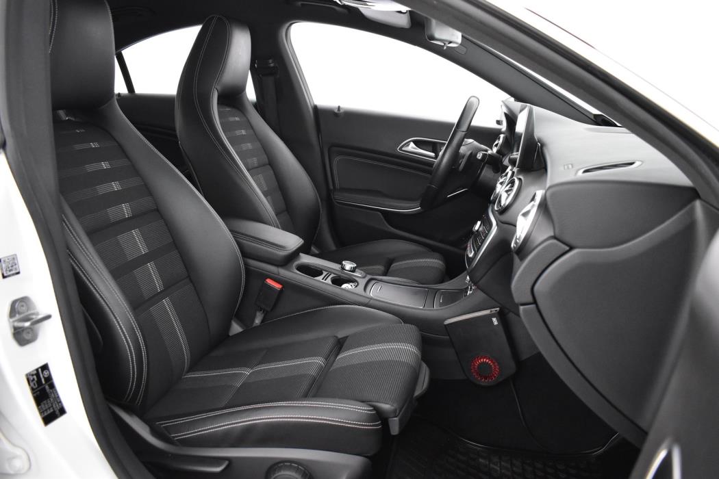 MERCEDES-BENZ CLA 2018