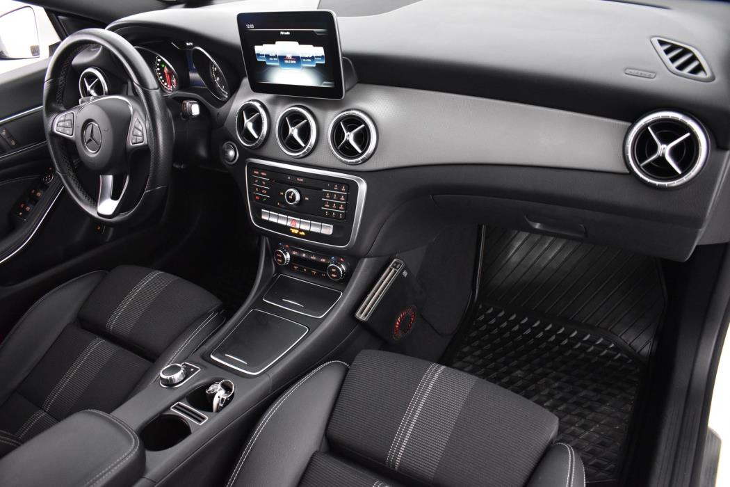 MERCEDES-BENZ CLA 2018