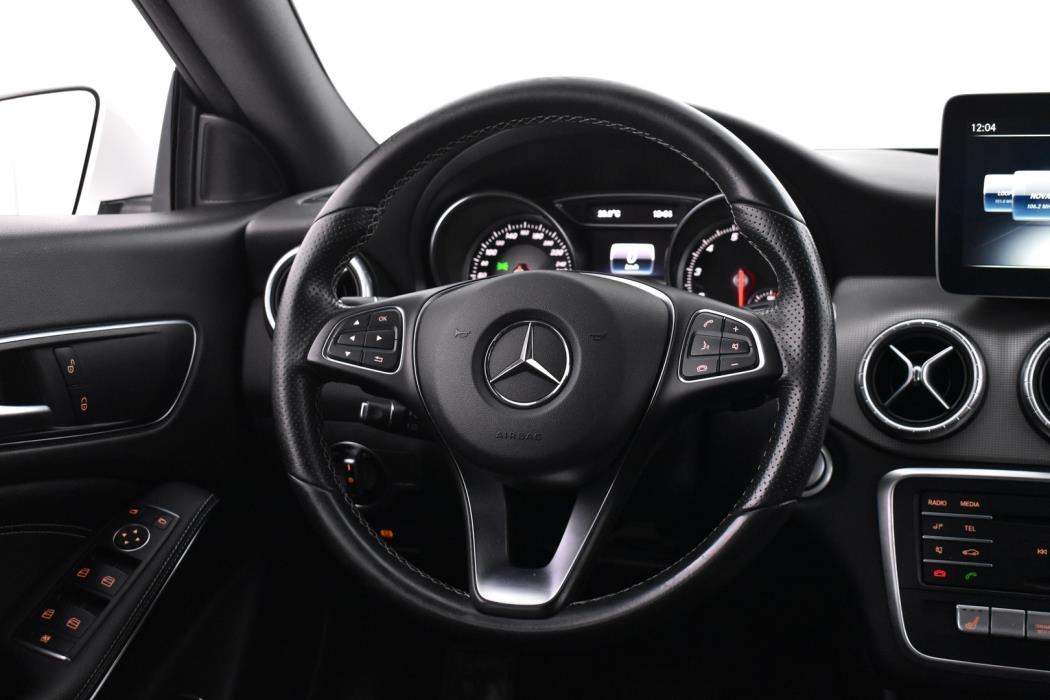 MERCEDES-BENZ CLA 2018