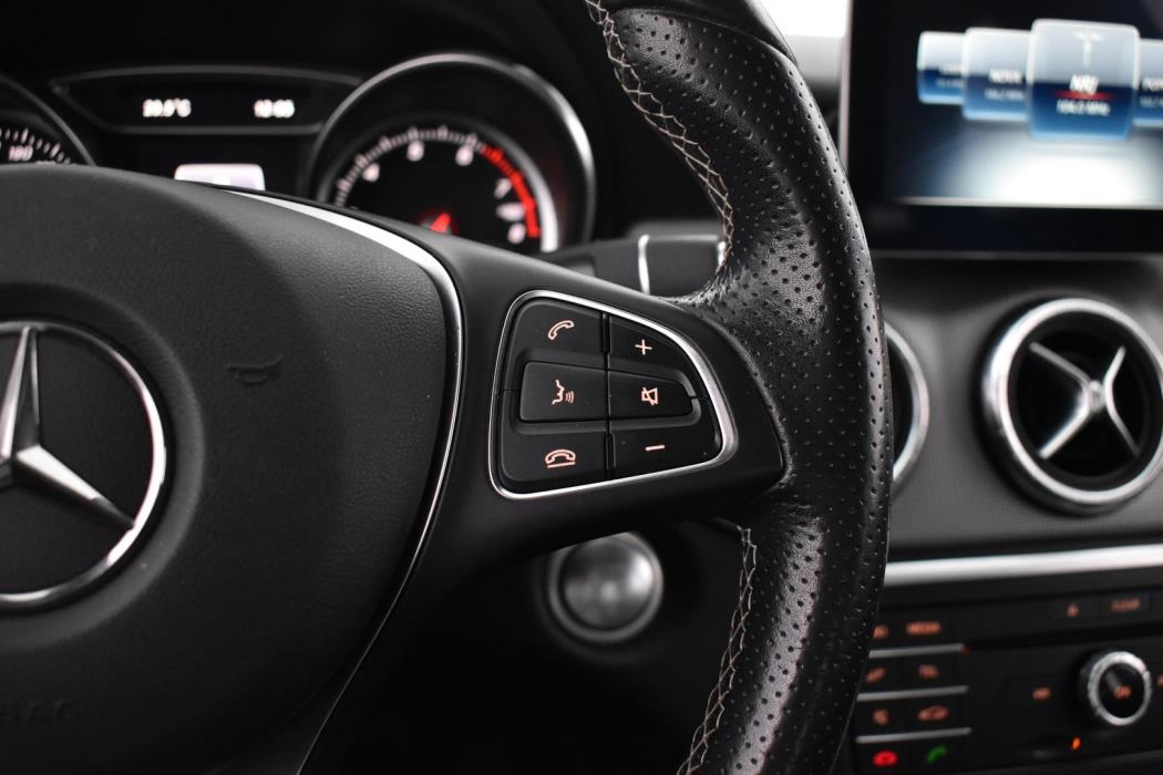 MERCEDES-BENZ CLA 2018