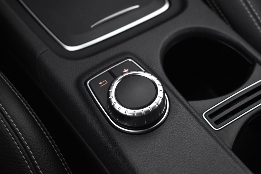 MERCEDES-BENZ CLA 2018