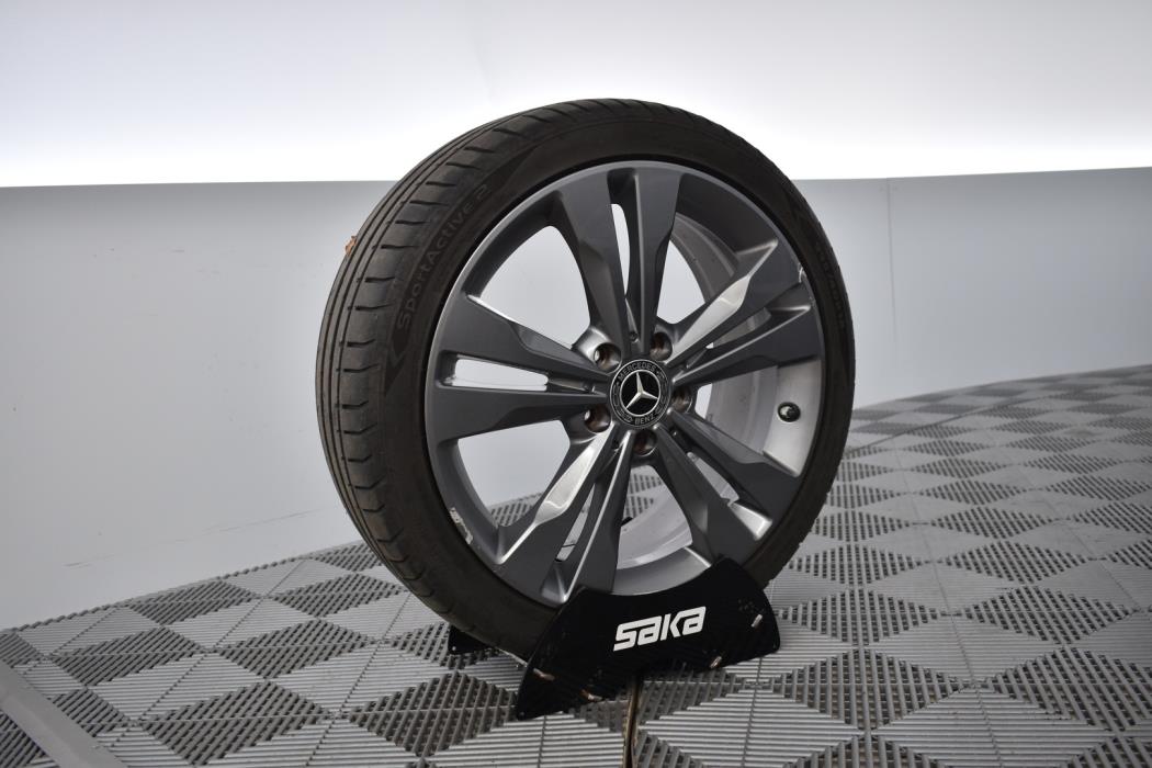 MERCEDES-BENZ CLA 2018