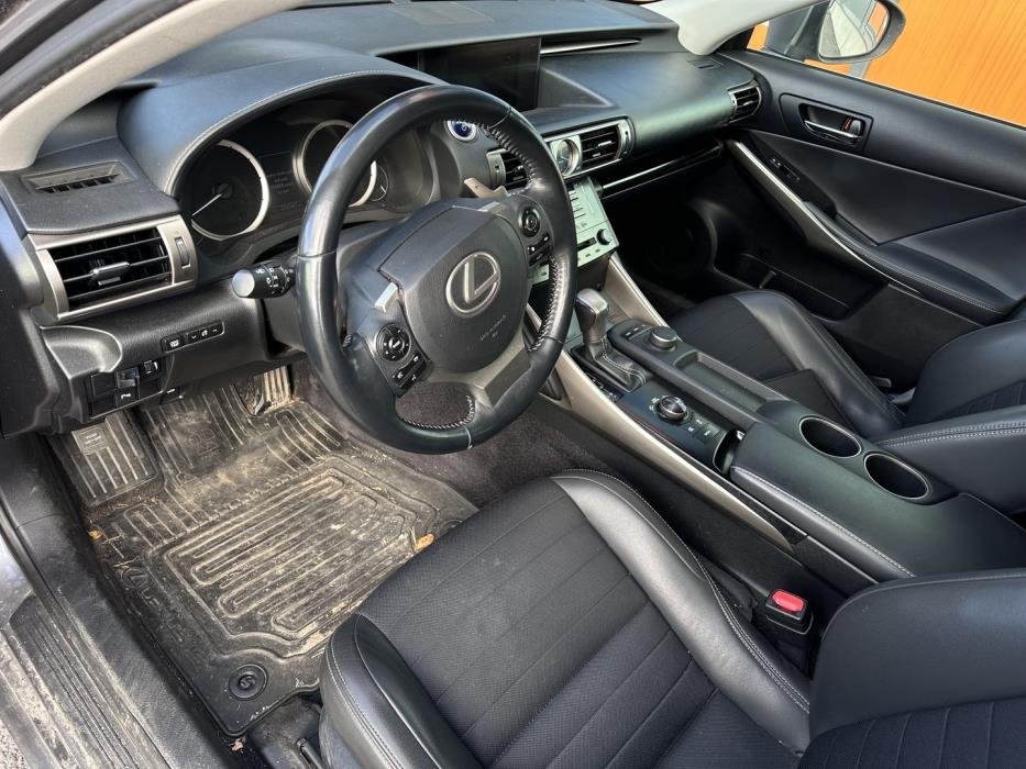 LEXUS IS 2014