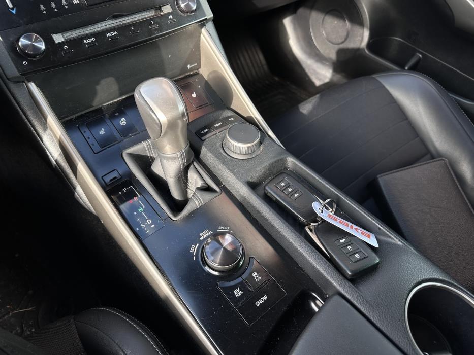 LEXUS IS 2014