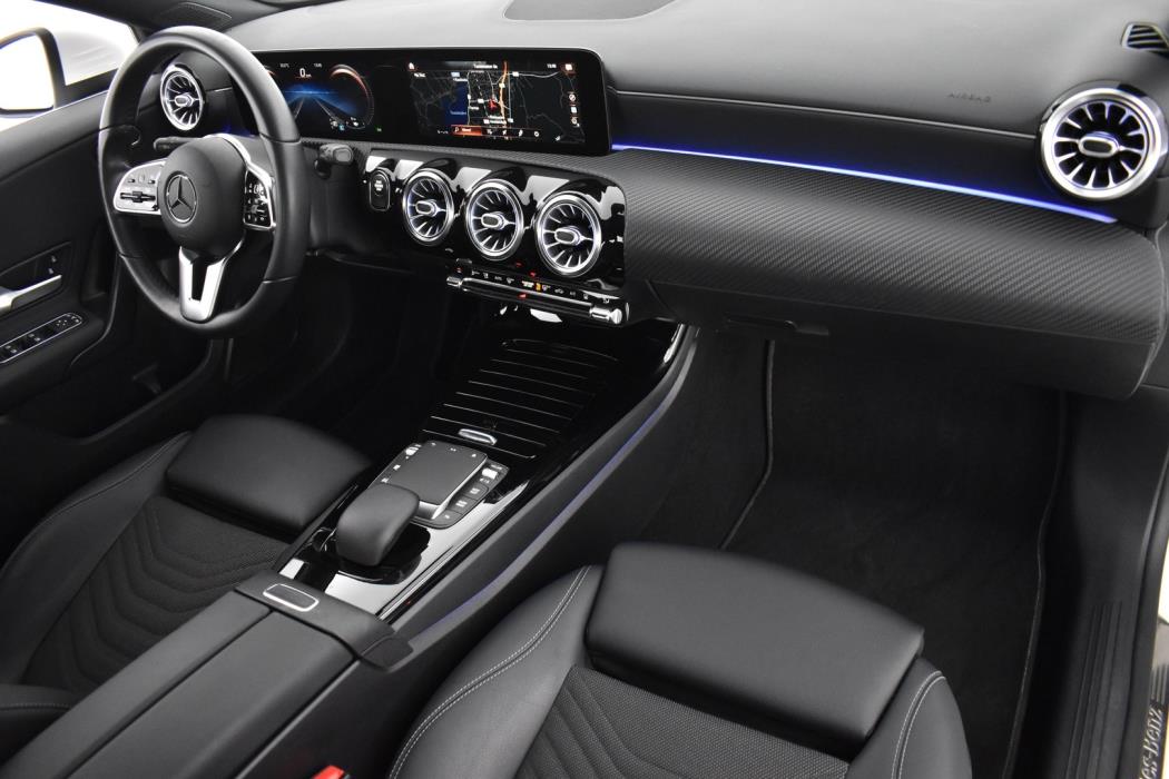MERCEDES-BENZ A 2021