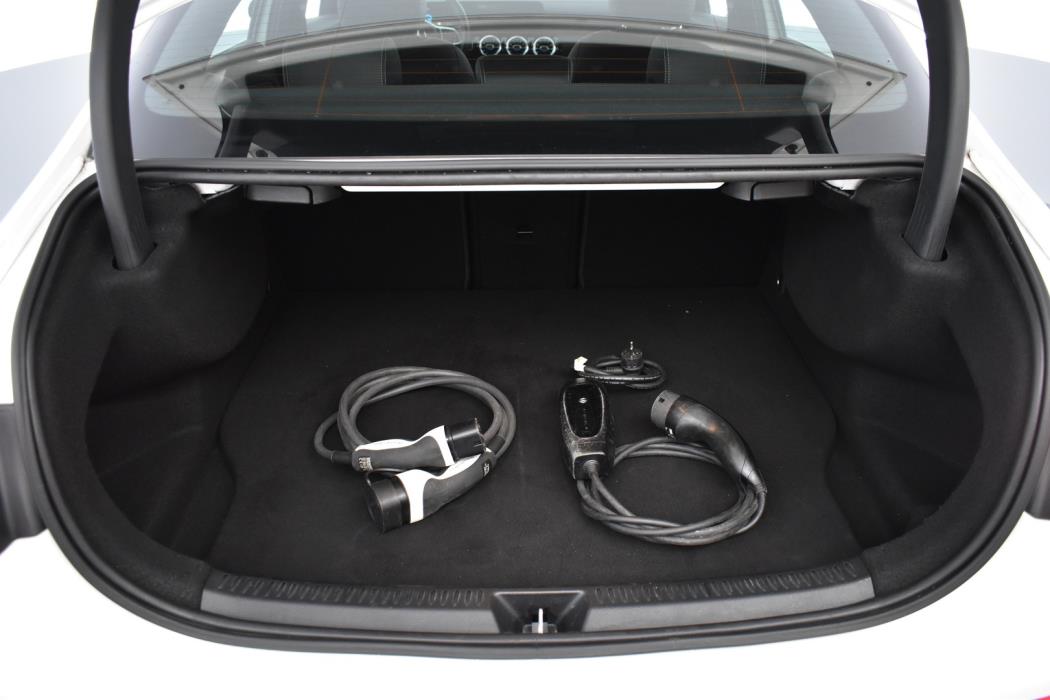 MERCEDES-BENZ A 2021