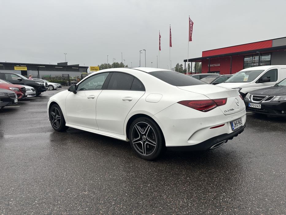 MERCEDES-BENZ CLA 2023