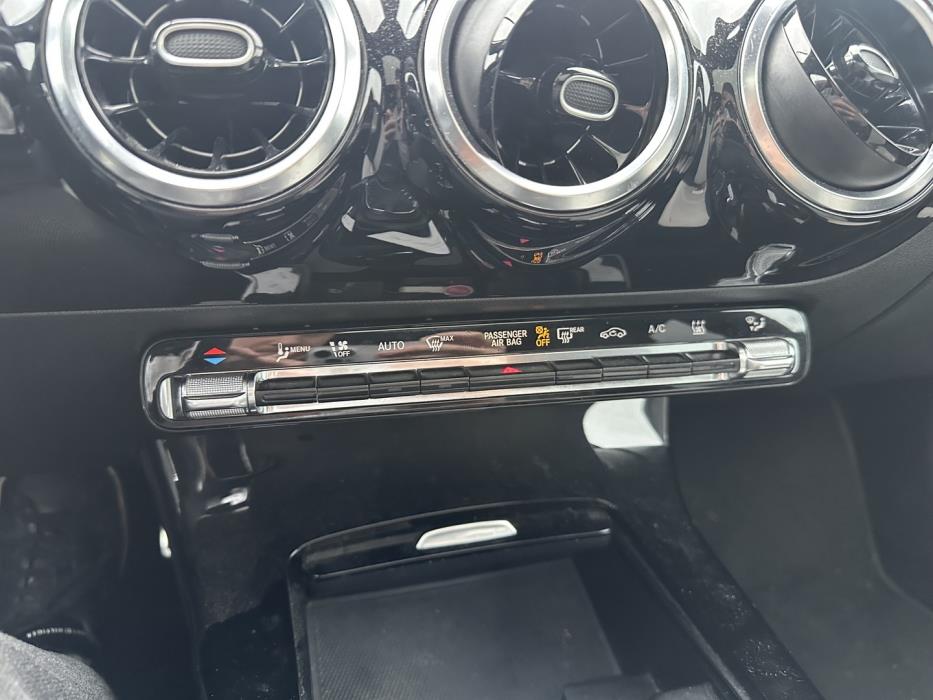 MERCEDES-BENZ CLA 2023