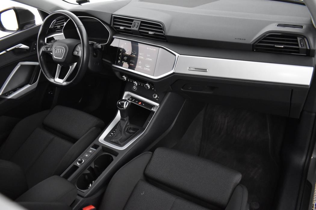 AUDI Q3 2023