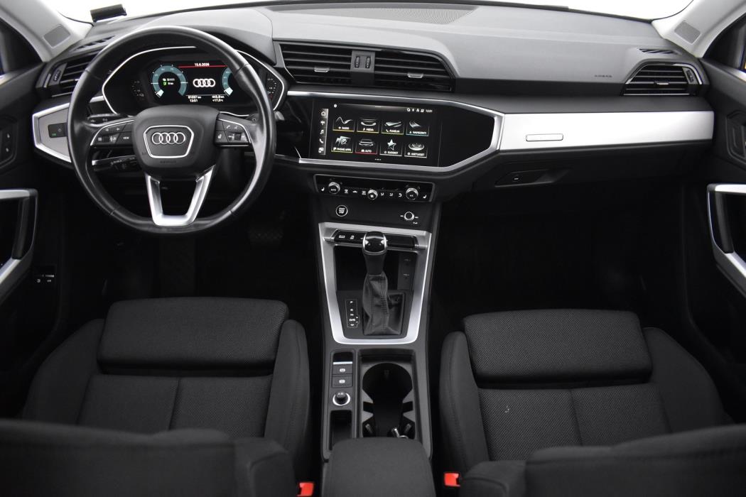 AUDI Q3 2023