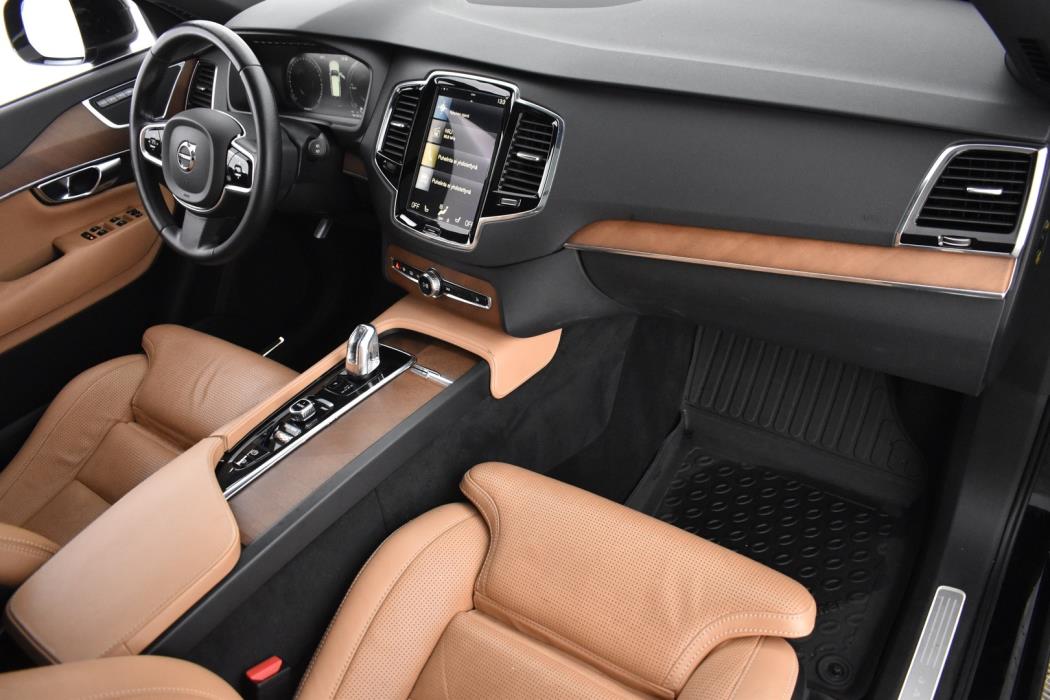 VOLVO XC90 2017