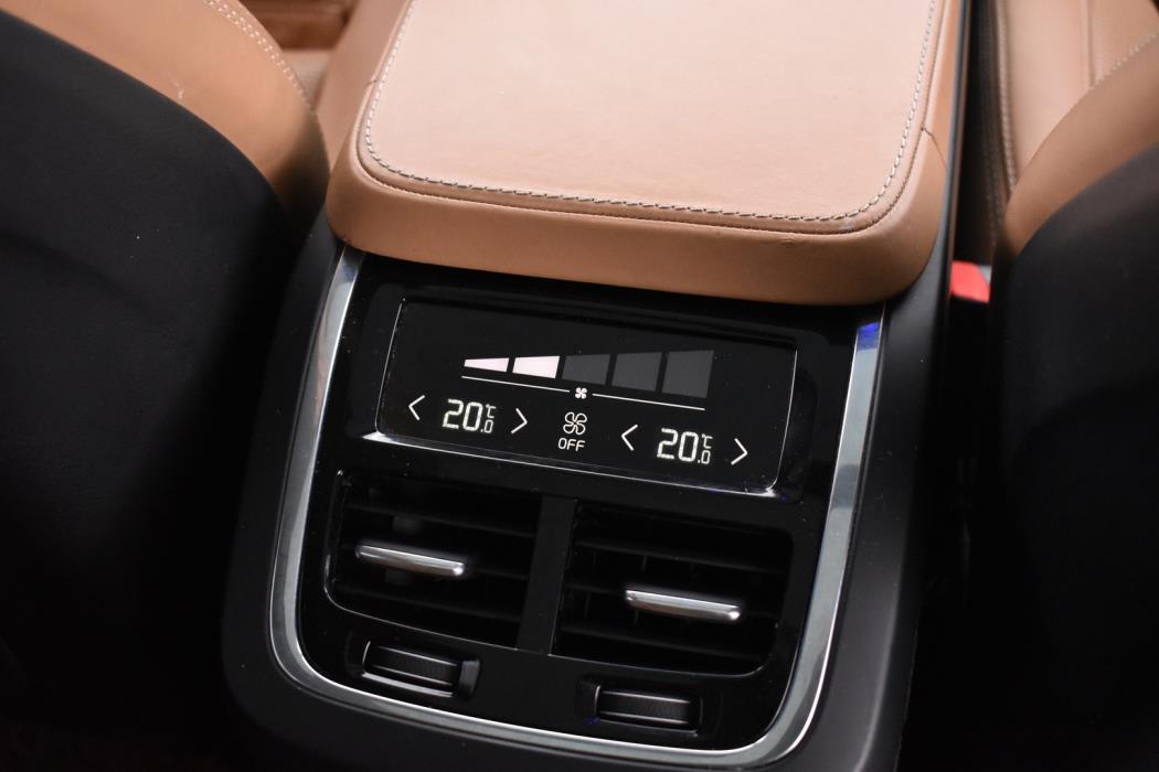 VOLVO XC90 2017