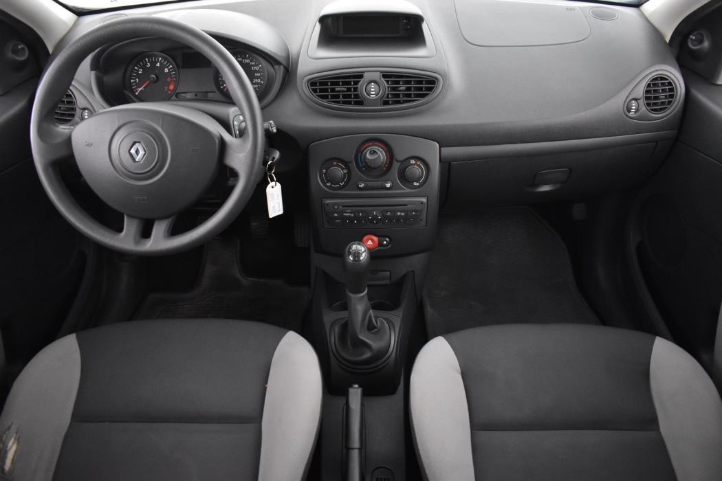 RENAULT Clio 2011