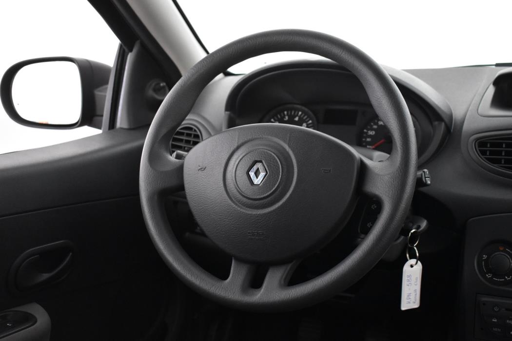 RENAULT Clio 2011