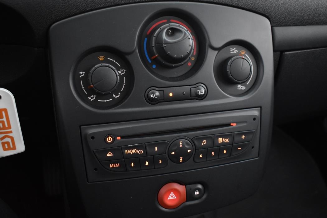 RENAULT Clio 2011