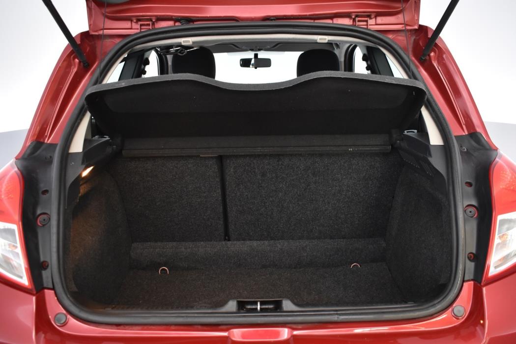 RENAULT Clio 2011