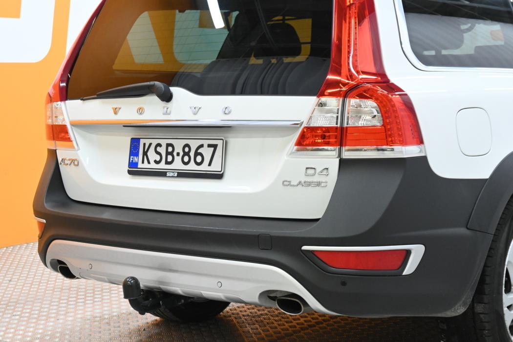 VOLVO XC70 2016