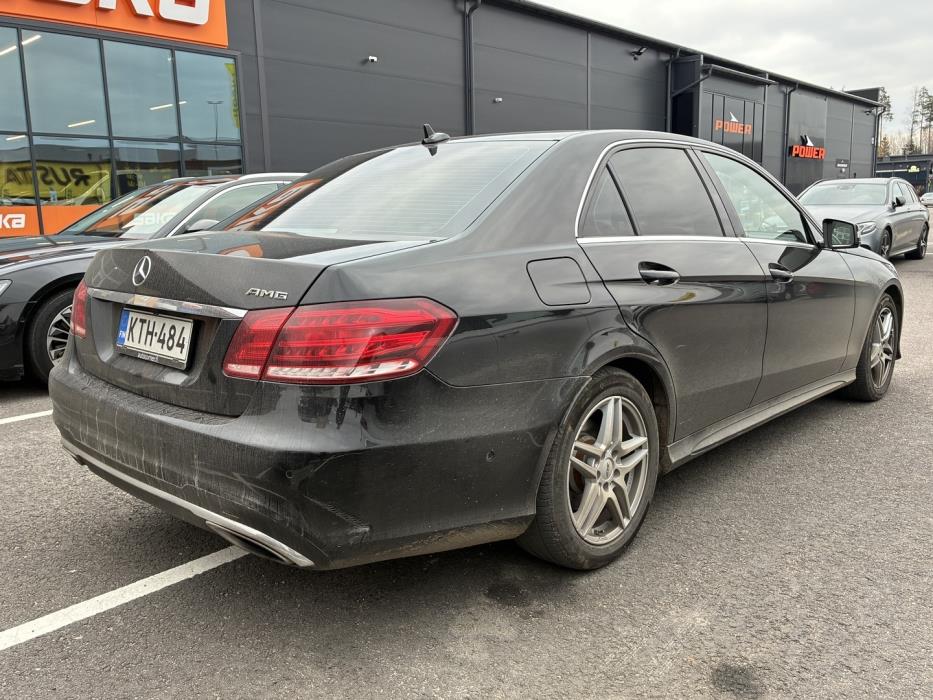 MERCEDES-BENZ E 2013