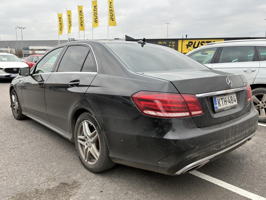 MERCEDES-BENZ E 2013