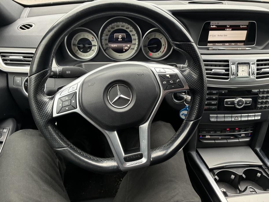 MERCEDES-BENZ E 2013