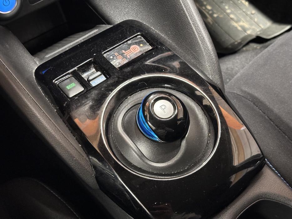 NISSAN Leaf 2021