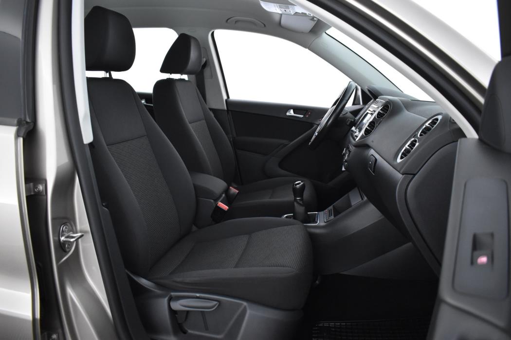 VOLKSWAGEN Tiguan 2013