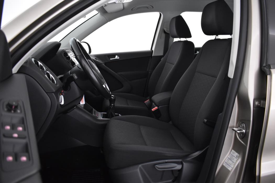 VOLKSWAGEN Tiguan 2013