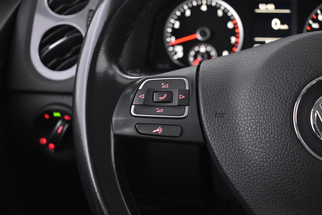 VOLKSWAGEN Tiguan 2013