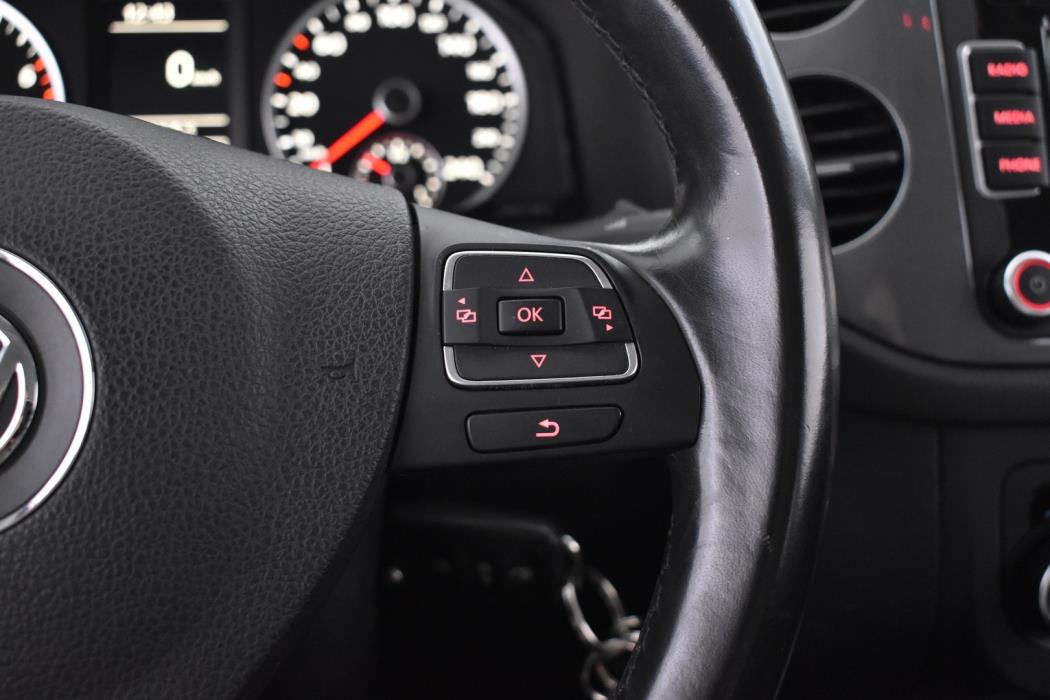 VOLKSWAGEN Tiguan 2013