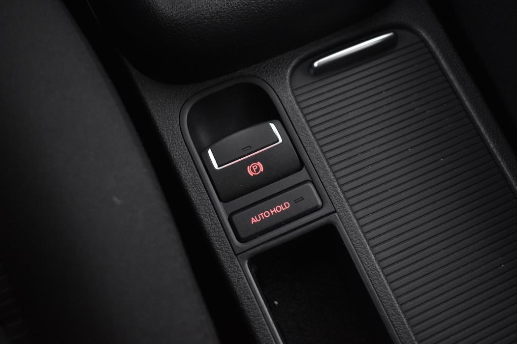 VOLKSWAGEN Tiguan 2013