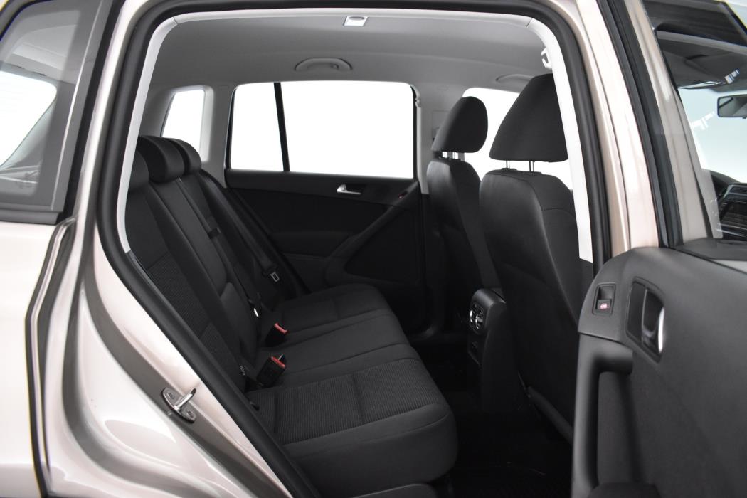 VOLKSWAGEN Tiguan 2013