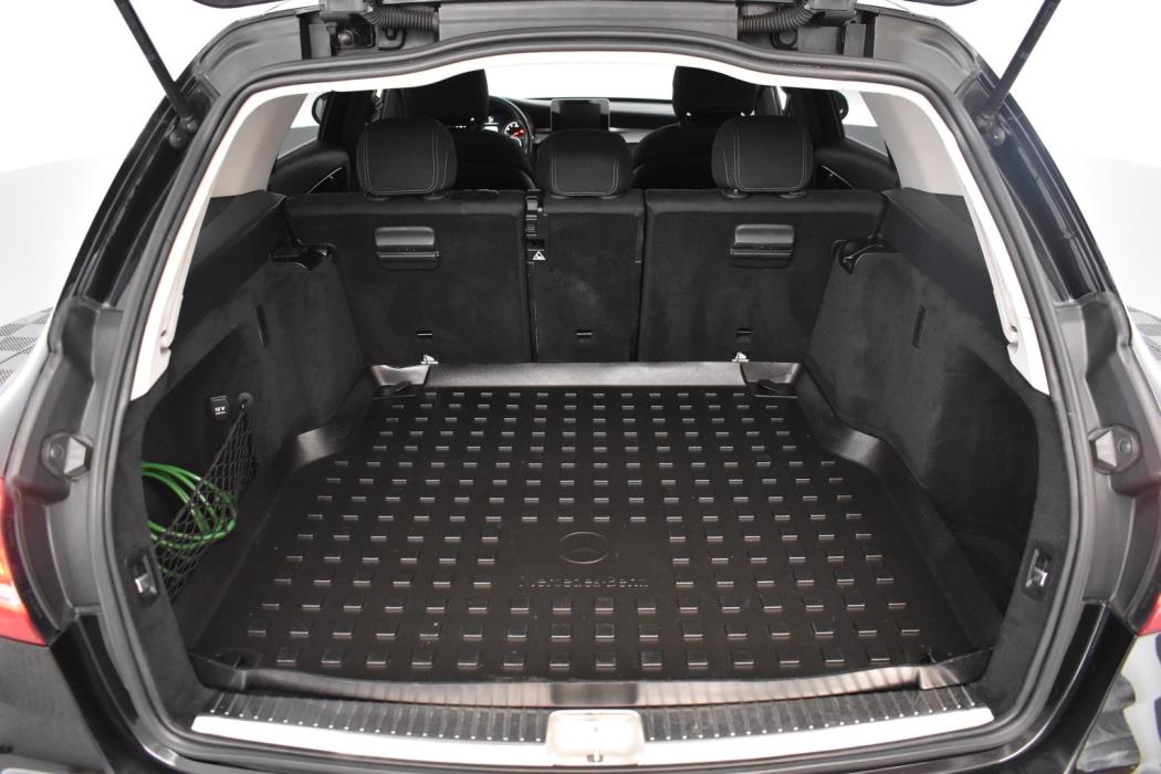 MERCEDES-BENZ C 2017