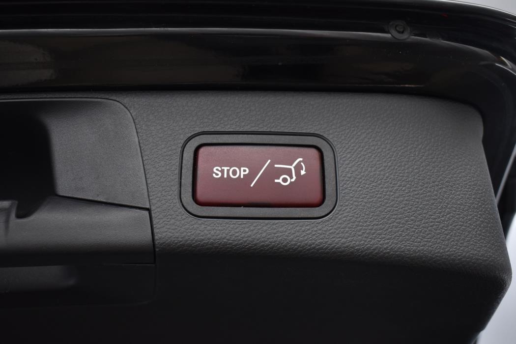 MERCEDES-BENZ C 2017