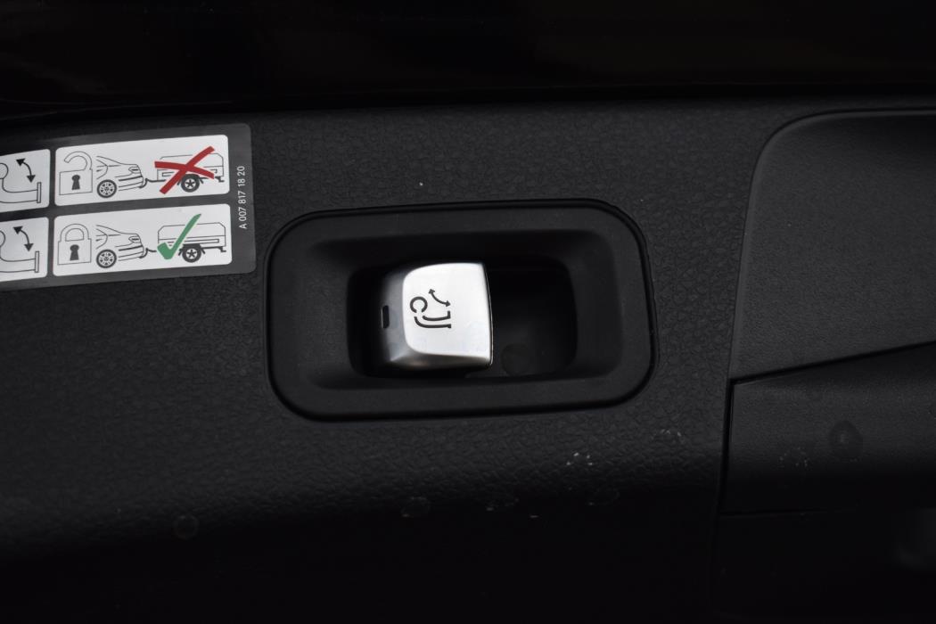 MERCEDES-BENZ C 2017