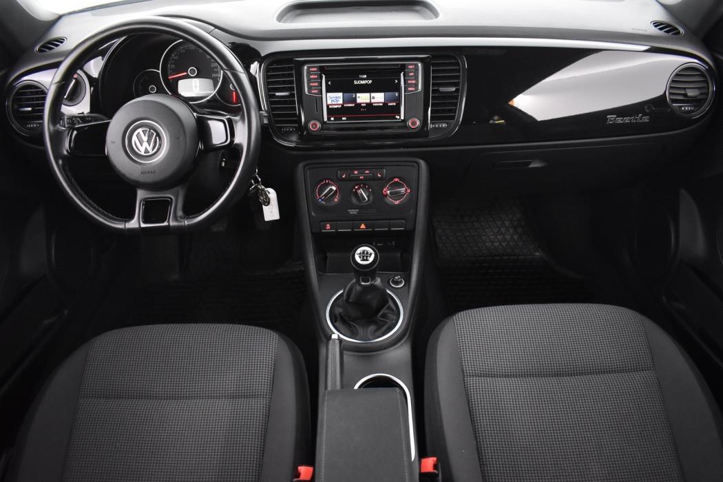 VOLKSWAGEN Beetle 2018