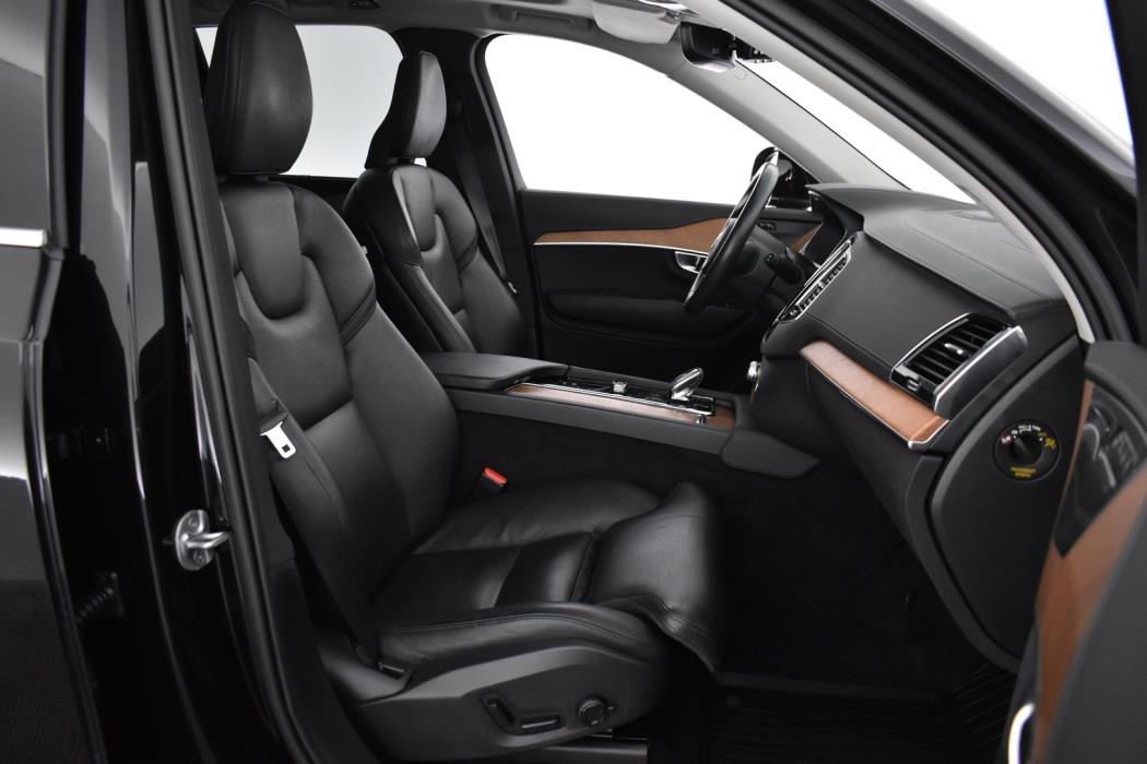 VOLVO XC90 2022