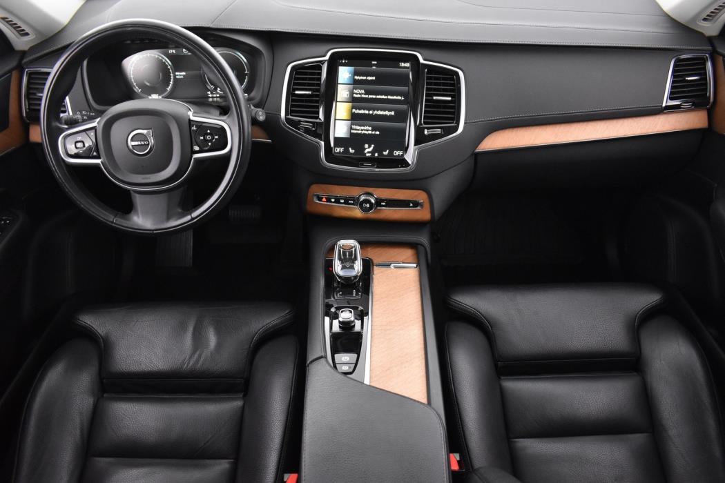 VOLVO XC90 2022