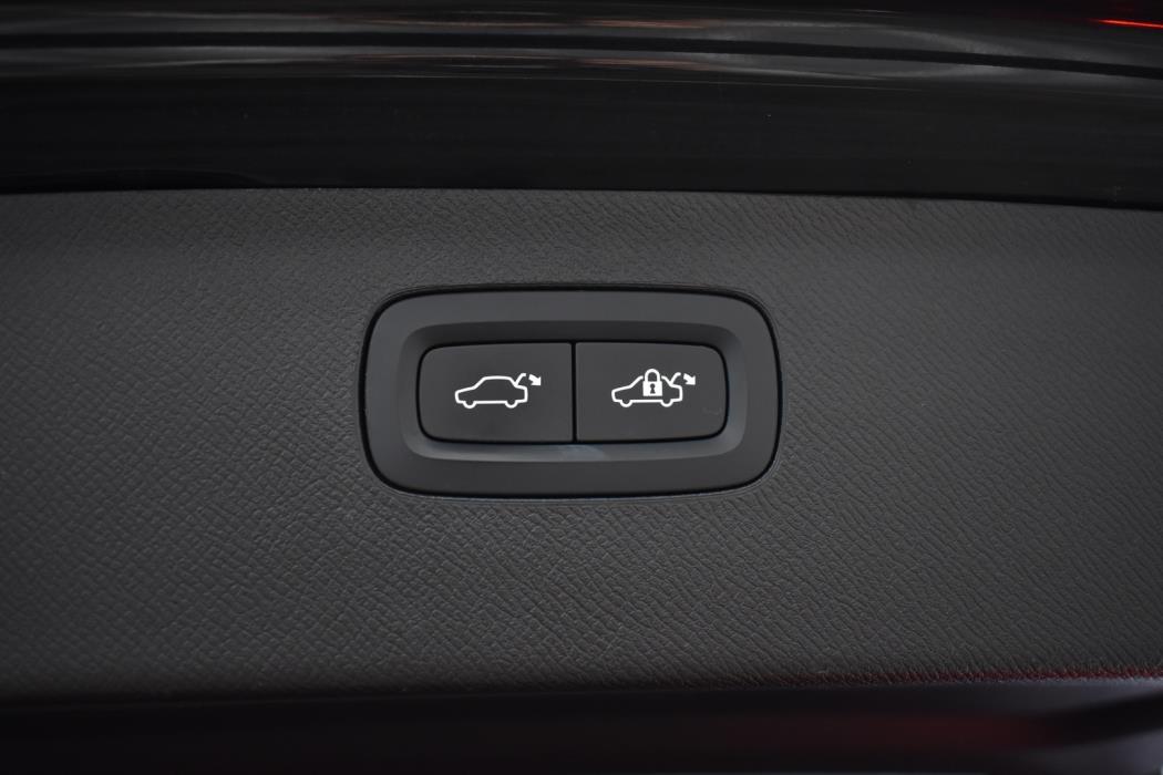 VOLVO XC90 2022
