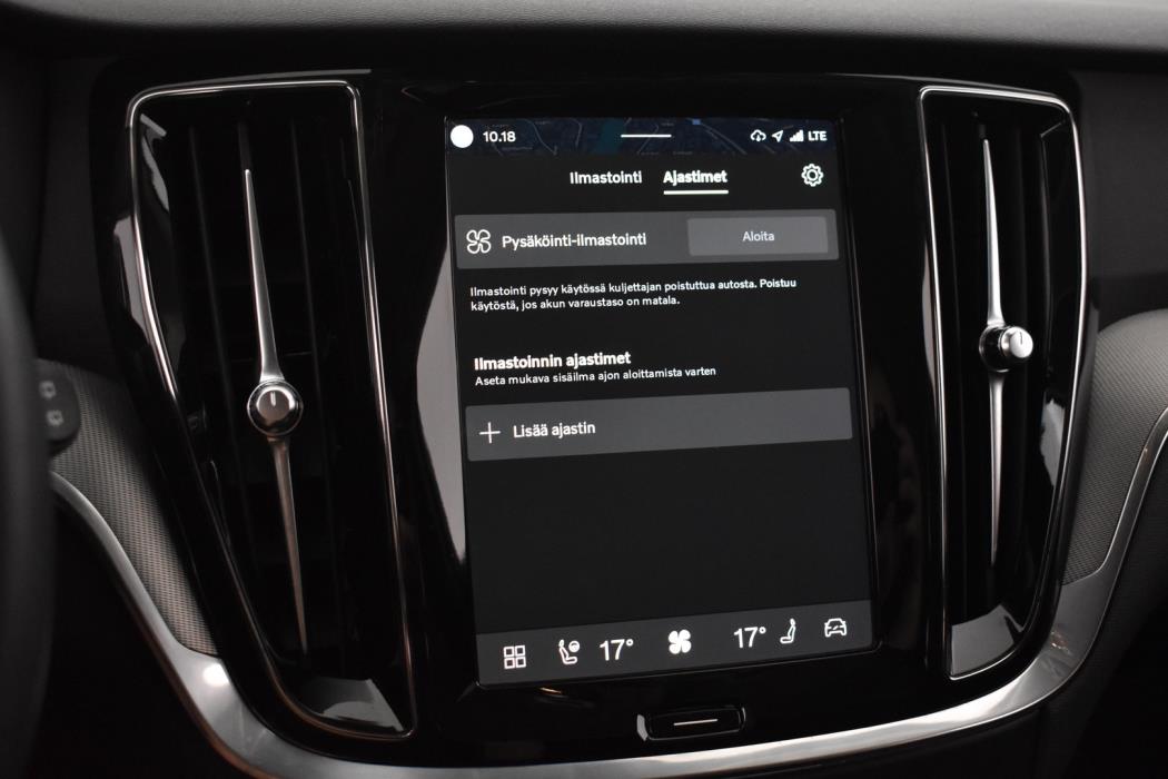 VOLVO V60 2024