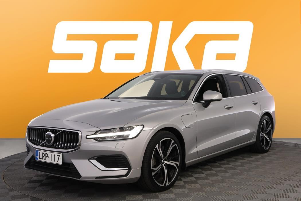 VOLVO V60 2024
