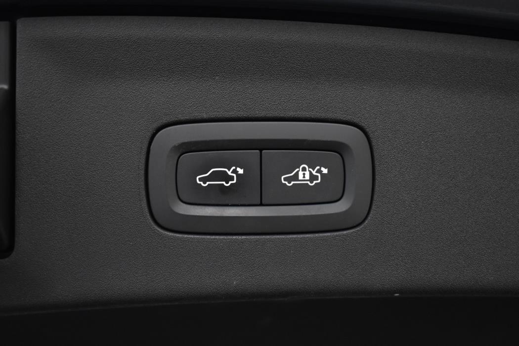POLESTAR 2 2023