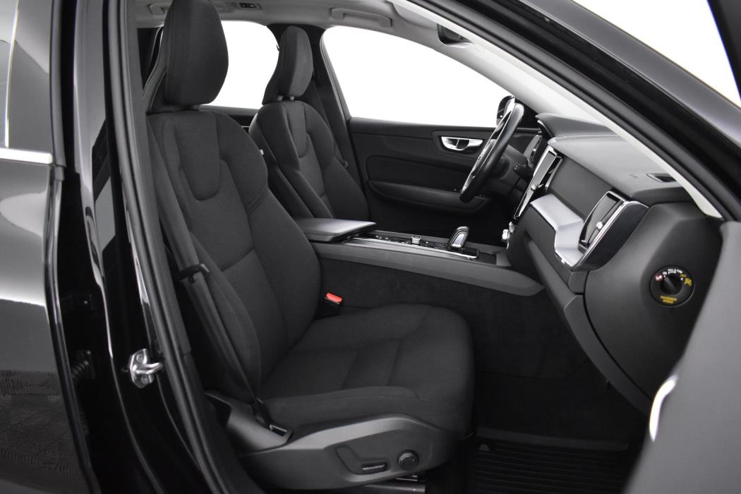 VOLVO XC60 2021
