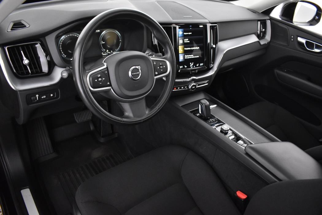 VOLVO XC60 2021