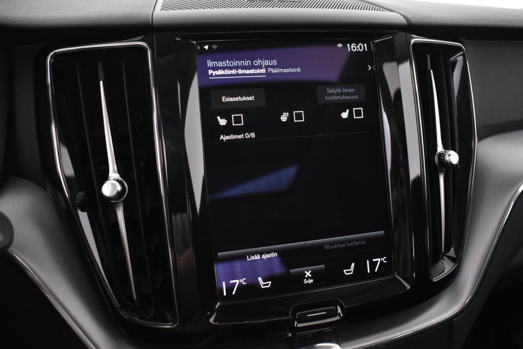 VOLVO XC60 2021