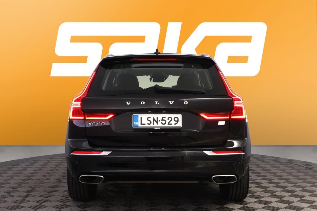 VOLVO XC60 2021