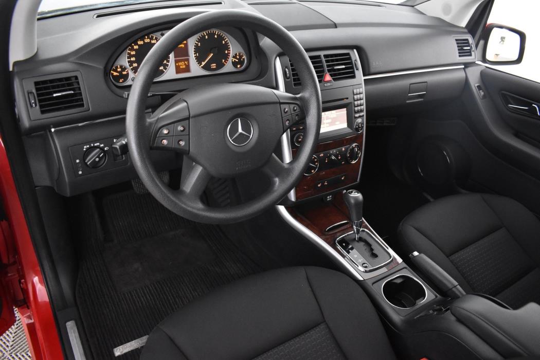 MERCEDES-BENZ B 2010