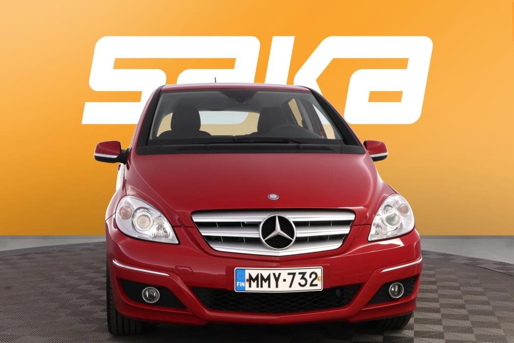MERCEDES-BENZ B 2010
