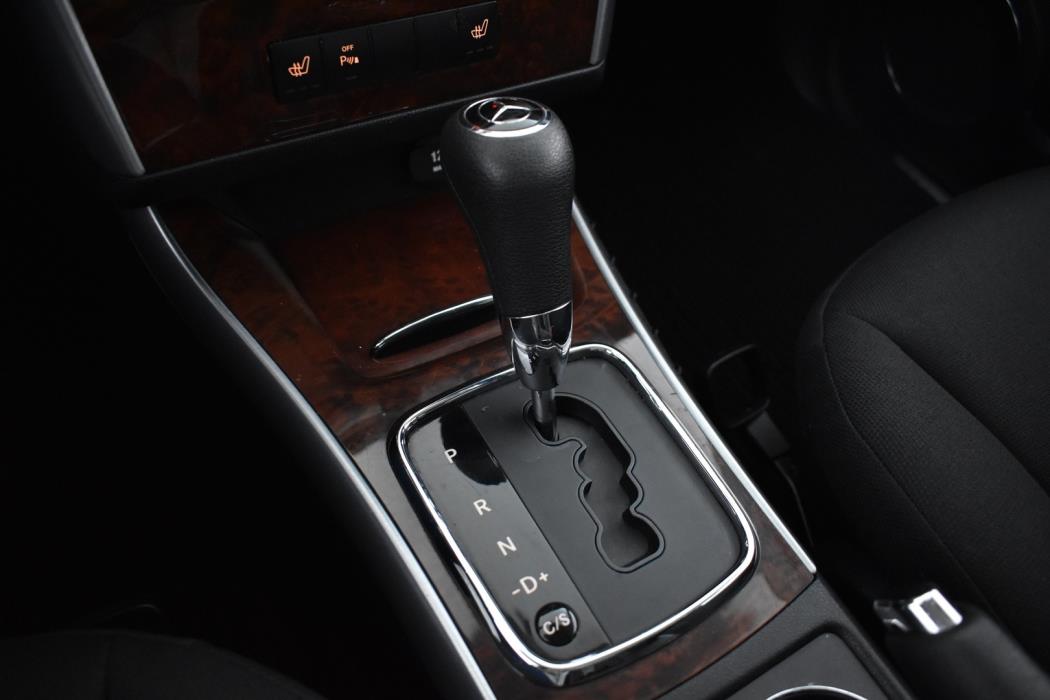 MERCEDES-BENZ B 2010