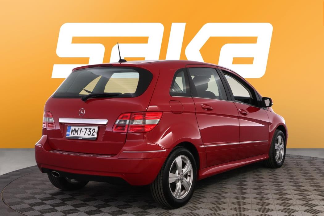 MERCEDES-BENZ B 2010